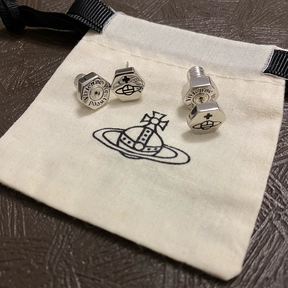 Vivienne Westwood 925 Silver Orbit Hex Bolt Stud Earrings